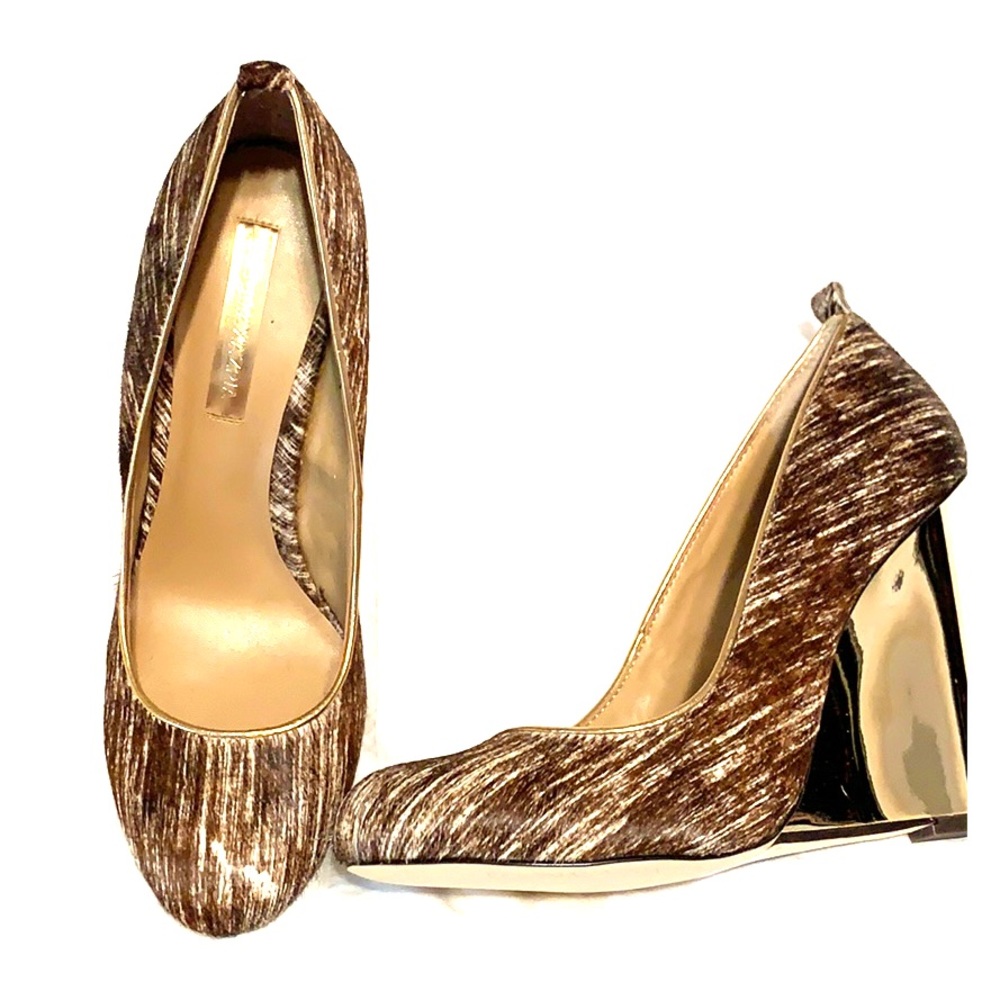 BCBG Max Azria brown and gold wedges